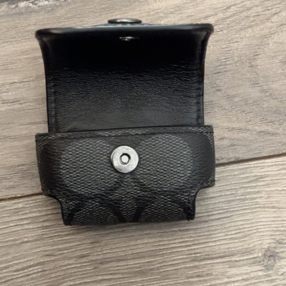 Coach AirPod Case - Picture 3 of 4